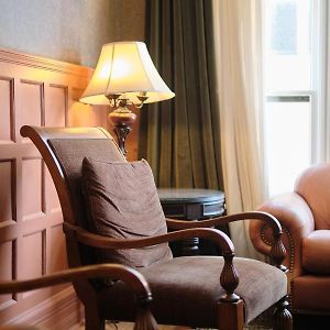 Suite House